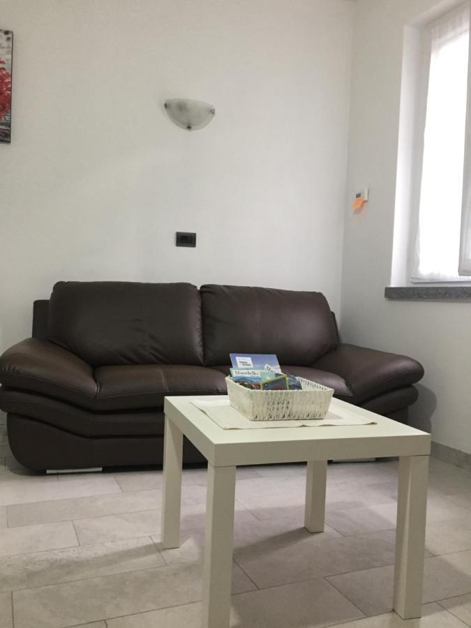 Casa Stefania Apartment Mandello del Lario Luaran gambar