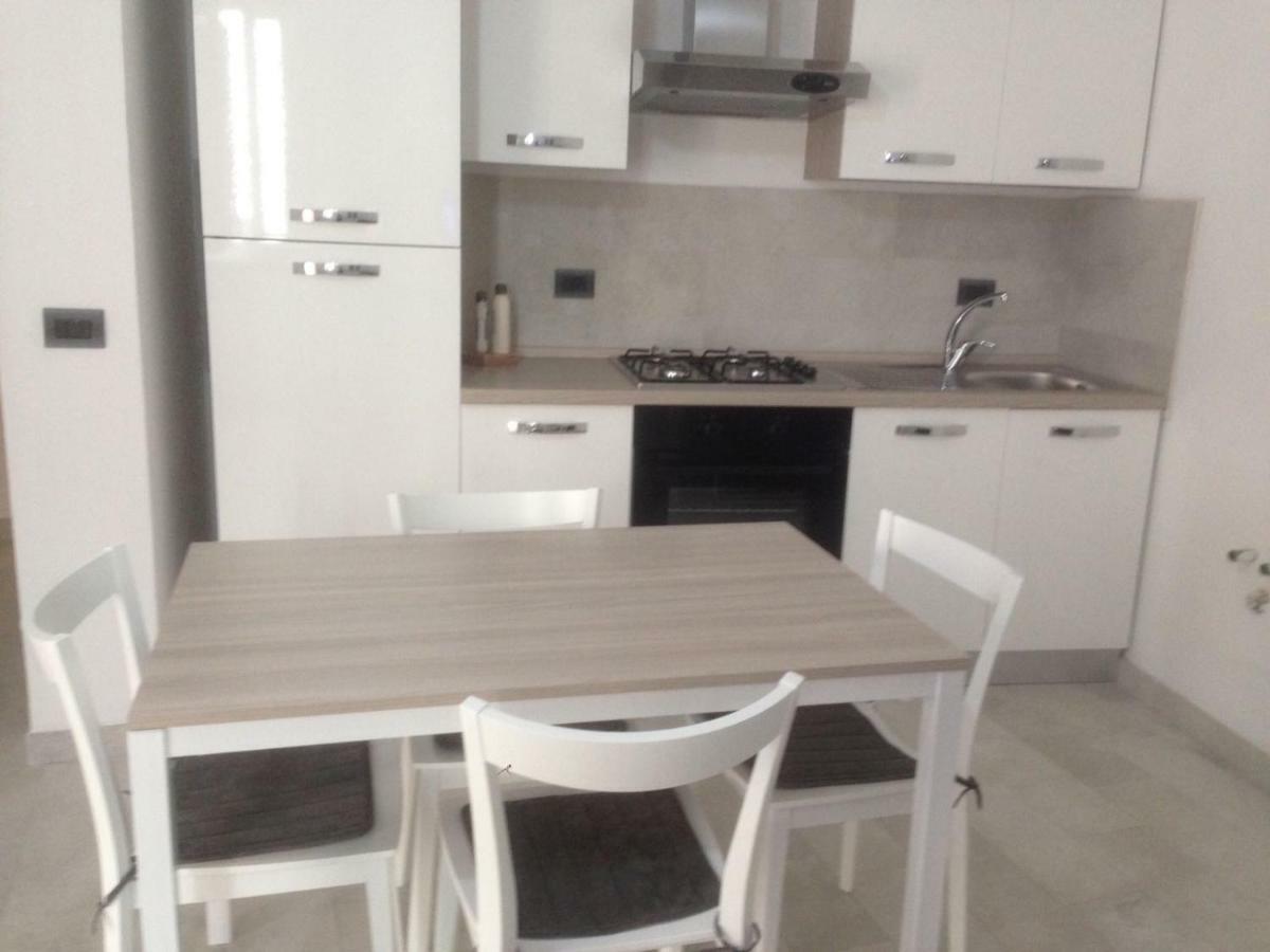 Casa Stefania Apartment Mandello del Lario Luaran gambar