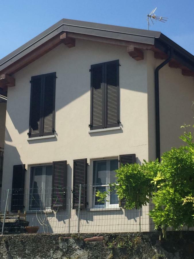 Casa Stefania Apartment Mandello del Lario Luaran gambar